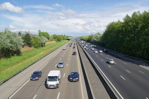 800px-Autoroute_A4_à_hauteur_de_Noisy-le-Grand